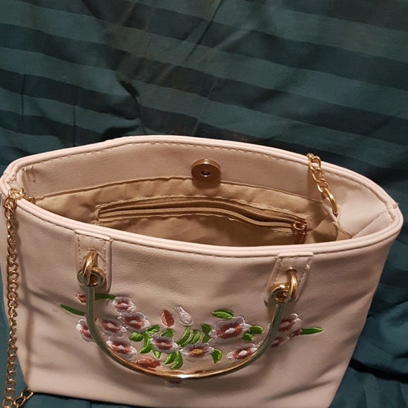 Purse - Picture 2 of 2